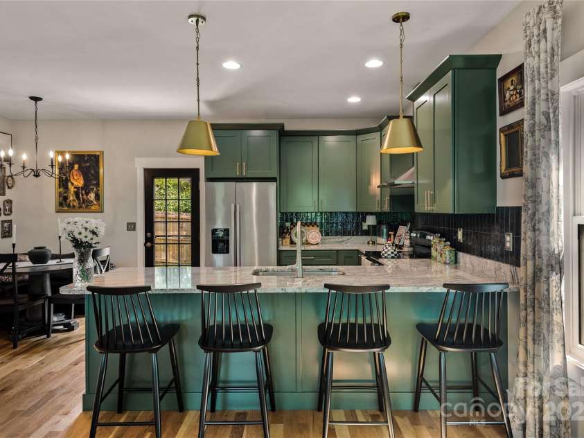 109 Druid Drive, Asheville, NC 28806.  MLS# CAR4264701, YatesRealty ID 26258. 