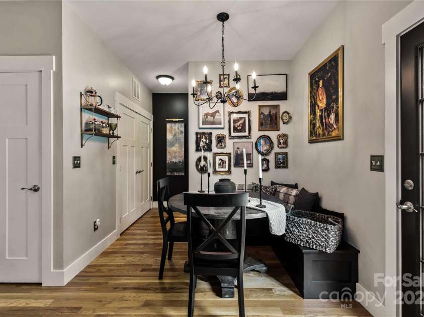 109 Druid Drive, Asheville, NC 28806.  MLS# CAR4264701, YatesRealty ID 26258. 