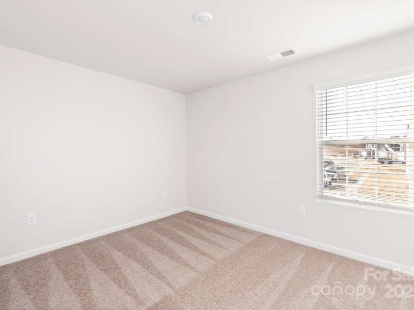 3350 Strong Box Lane, Gastonia, NC 28052.  MLS# CAR4277598, YatesRealty ID 26259. 
