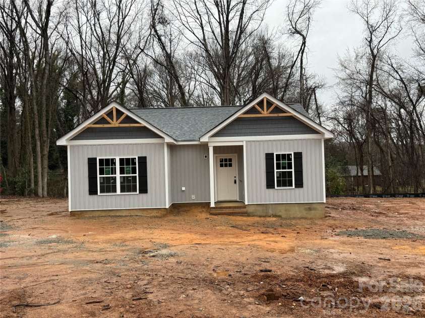 1604 Russell Courtney Road, Monroe, NC 28112.  MLS# CAR4352355, YatesRealty ID 2626. 