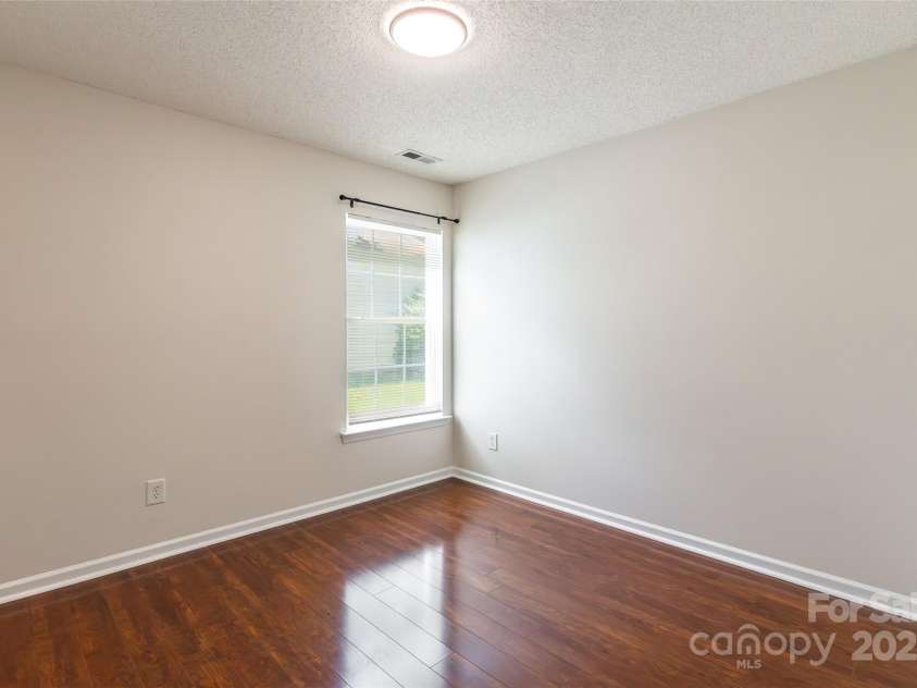 14924 Jerpoint Abby Drive, Charlotte, NC 28273.  MLS# CAR4280200, YatesRealty ID 26260. 