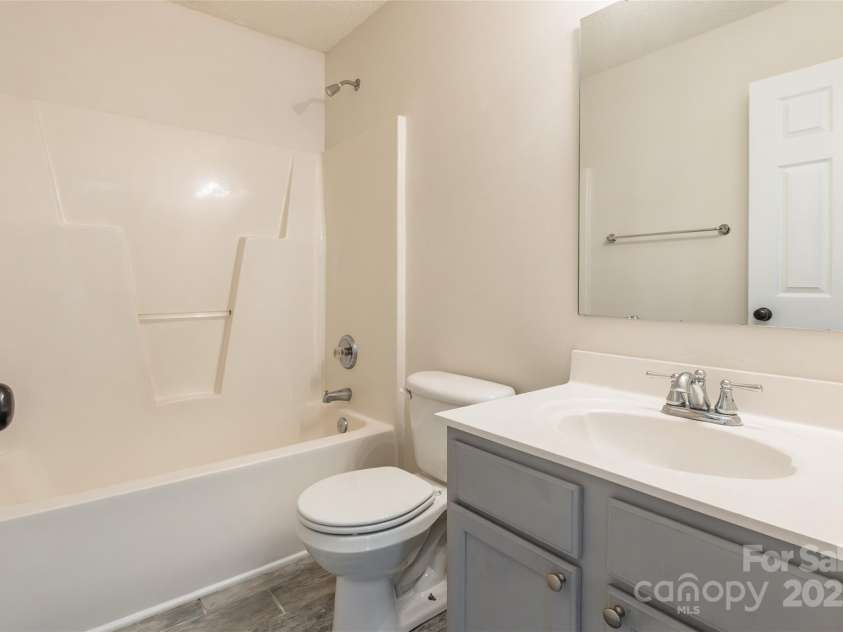 14924 Jerpoint Abby Drive, Charlotte, NC 28273.  MLS# CAR4280200, YatesRealty ID 26260. 