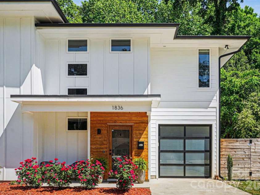 1836 Academy Street, Charlotte, NC 28205.  MLS# CAR4370202, YatesRealty ID 26261. 