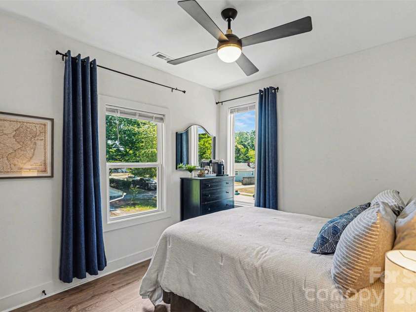 1836 Academy Street, Charlotte, NC 28205.  MLS# CAR4370202, YatesRealty ID 26261. 