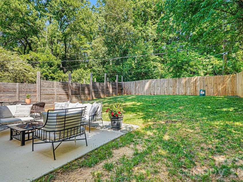 1836 Academy Street, Charlotte, NC 28205.  MLS# CAR4370202, YatesRealty ID 26261. 