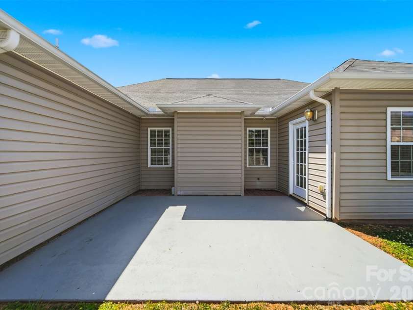 1834 Terrain Drive, Conover, NC 28613.  MLS# CAR4371002, YatesRealty ID 26262. 