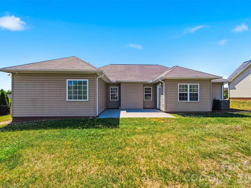 1834 Terrain Drive, Conover, NC 28613.  MLS# CAR4371002, YatesRealty ID 26262. 