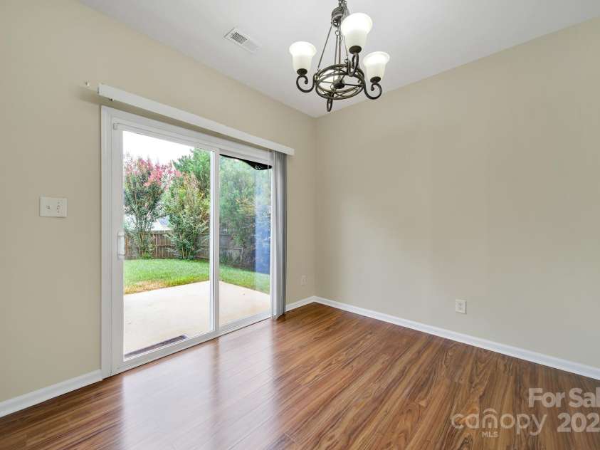 3333 Cole Mill Road, Charlotte, NC 28270.  MLS# CAR4274949, YatesRealty ID 26262. 