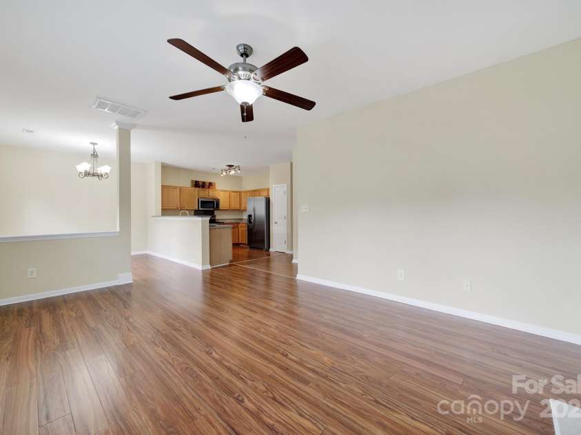 3333 Cole Mill Road, Charlotte, NC 28270.  MLS# CAR4274949, YatesRealty ID 26262. 