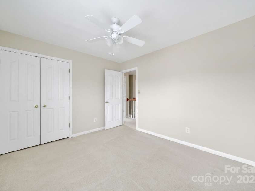 3333 Cole Mill Road, Charlotte, NC 28270.  MLS# CAR4274949, YatesRealty ID 26262. 