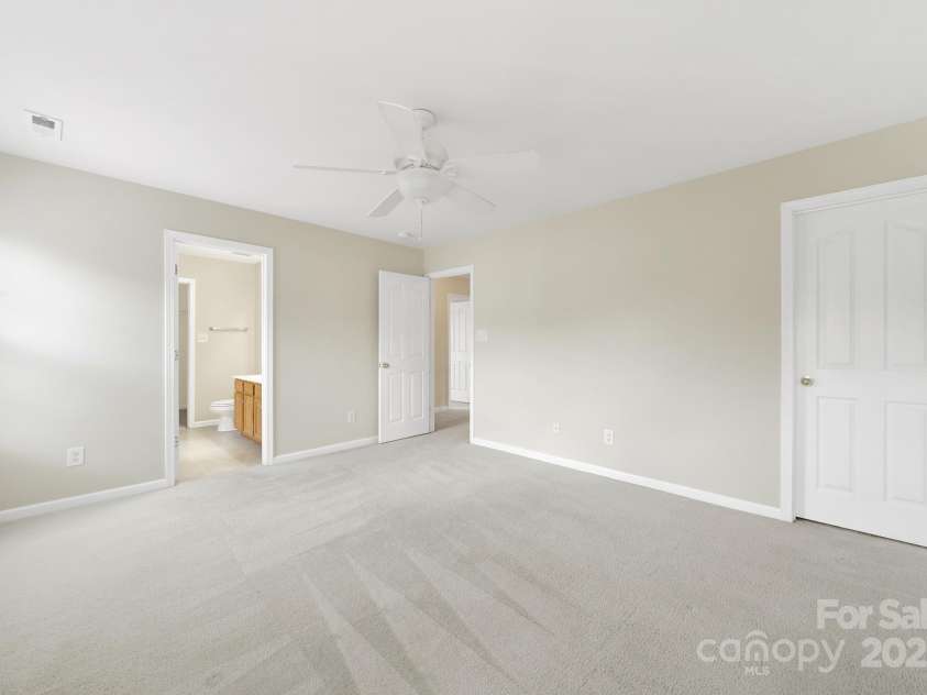 3333 Cole Mill Road, Charlotte, NC 28270.  MLS# CAR4274949, YatesRealty ID 26262. 