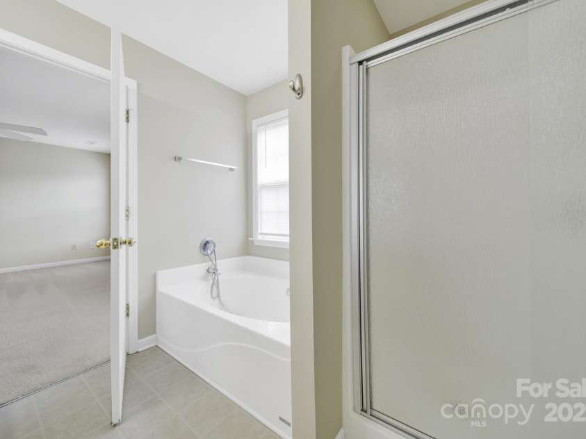 3333 Cole Mill Road, Charlotte, NC 28270.  MLS# CAR4274949, YatesRealty ID 26262. 