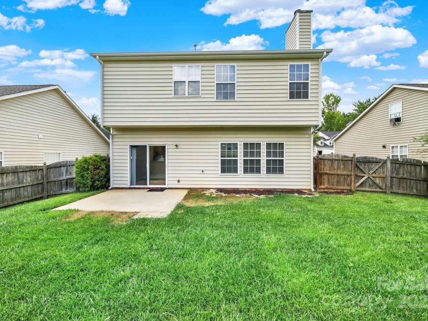 3333 Cole Mill Road, Charlotte, NC 28270.  MLS# CAR4274949, YatesRealty ID 26262. 