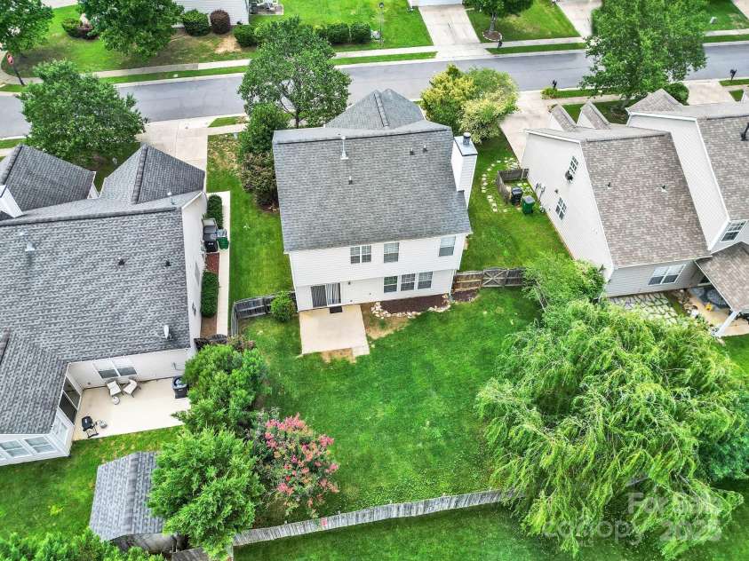 3333 Cole Mill Road, Charlotte, NC 28270.  MLS# CAR4274949, YatesRealty ID 26262. 