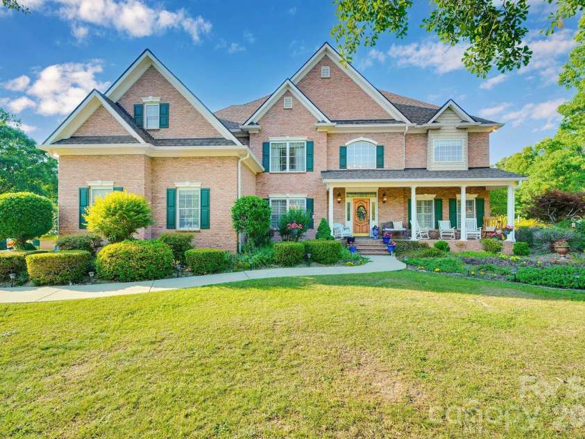 1171 Hilldale Drive, Lancaster, SC 29720.  MLS# CAR4373433, YatesRealty ID 26263. 