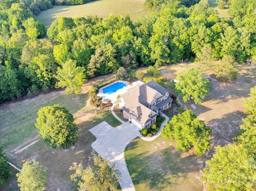 1171 Hilldale Drive, Lancaster, SC 29720.  MLS# CAR4373433, YatesRealty ID 26263. 