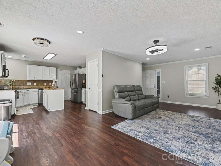 13403 Willow Falls Road, Charlotte, NC 28215.  MLS# CAR4376045, YatesRealty ID 26265. 