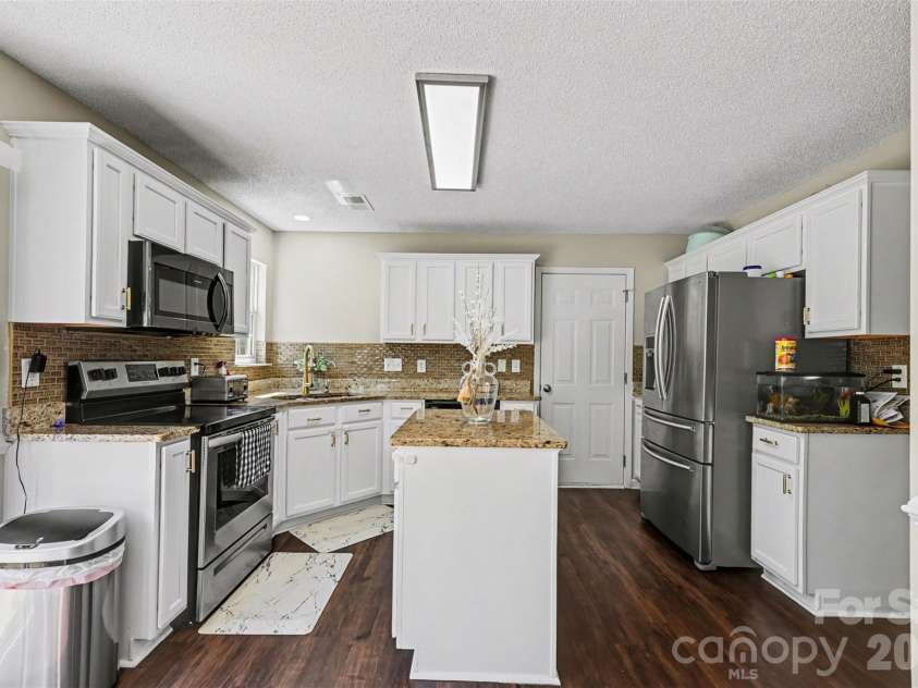 13403 Willow Falls Road, Charlotte, NC 28215.  MLS# CAR4376045, YatesRealty ID 26265. 