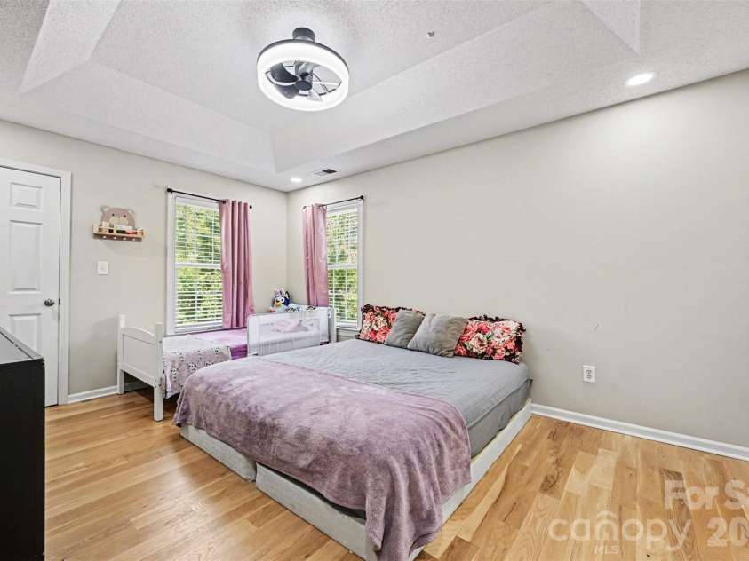 13403 Willow Falls Road, Charlotte, NC 28215.  MLS# CAR4376045, YatesRealty ID 26265. 