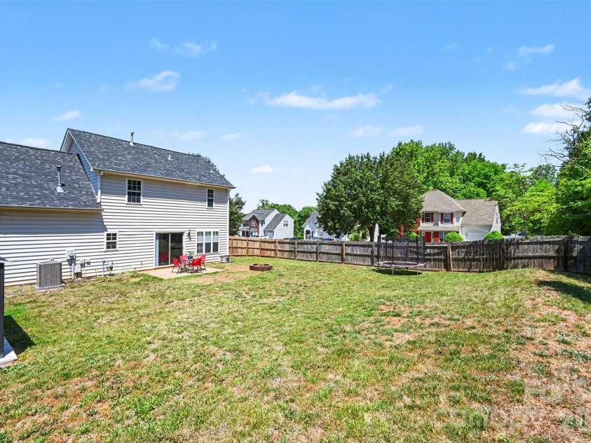 13403 Willow Falls Road, Charlotte, NC 28215.  MLS# CAR4376045, YatesRealty ID 26265. 
