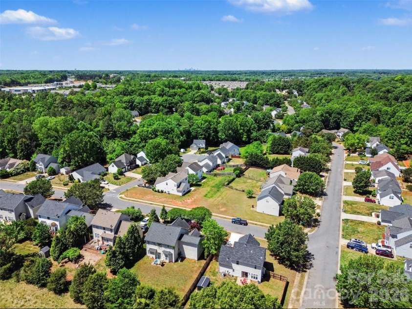 13403 Willow Falls Road, Charlotte, NC 28215.  MLS# CAR4376045, YatesRealty ID 26265. 