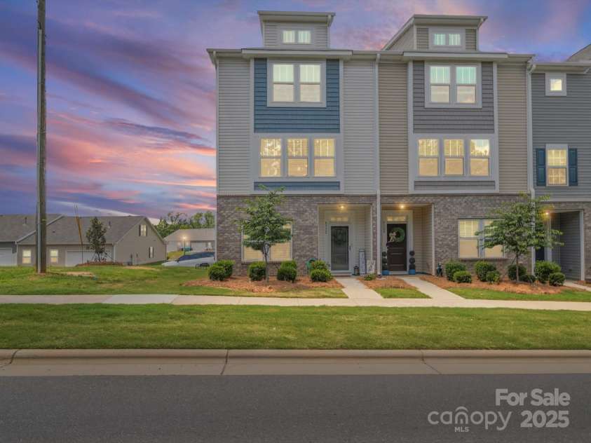 8332 Waxhaw Highway, Waxhaw, NC 28173.  MLS# CAR4270621, YatesRealty ID 26266. 