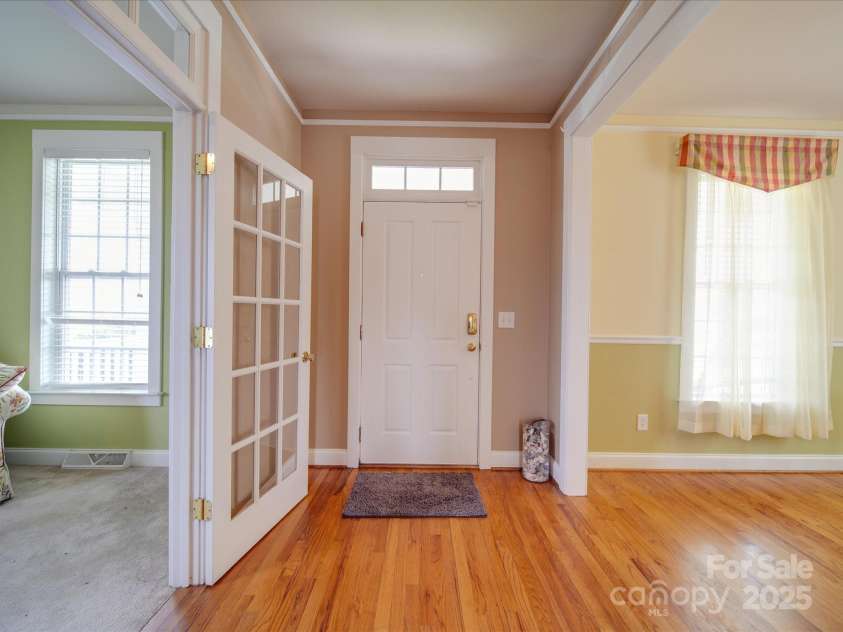 139 Tenth Green Court, Statesville, NC 28677.  MLS# CAR4227597, YatesRealty ID 26267. 