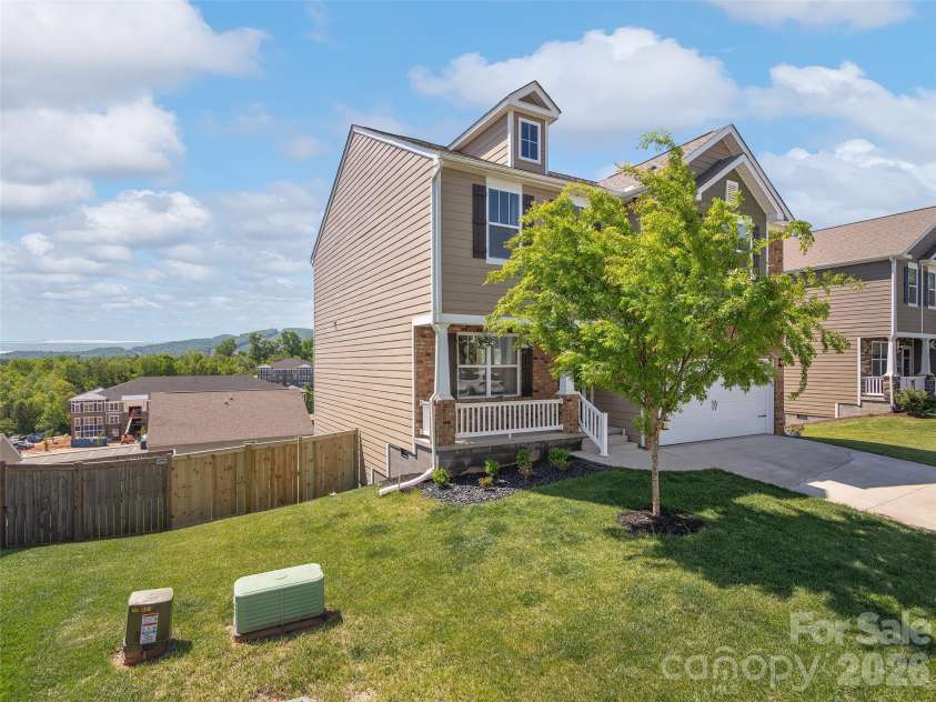 348 Tavernier Lane, Candler, NC 28715.  MLS# CAR4377165, YatesRealty ID 26267. 