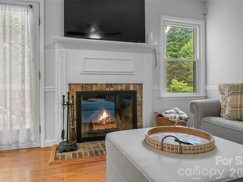 808 Lakey Gap Road, Black Mountain, NC 28711.  MLS# CAR4377465, YatesRealty ID 26269. 