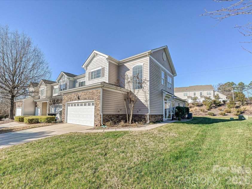 113 Park View Drive, Belmont, NC 28012.  MLS# CAR4352382, YatesRealty ID 2627. 113 Park View Drive