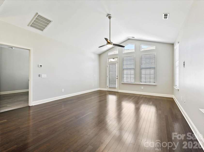 113 Park View Drive, Belmont, NC 28012.  MLS# CAR4352382, YatesRealty ID 2627. Great Room