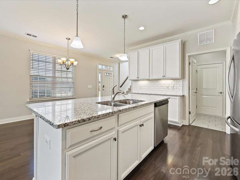 113 Park View Drive, Belmont, NC 28012.  MLS# CAR4352382, YatesRealty ID 2627. Kitchen