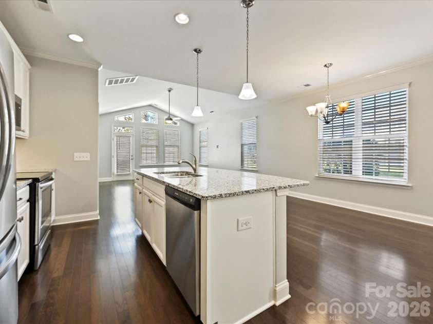 113 Park View Drive, Belmont, NC 28012.  MLS# CAR4352382, YatesRealty ID 2627. Kitchen