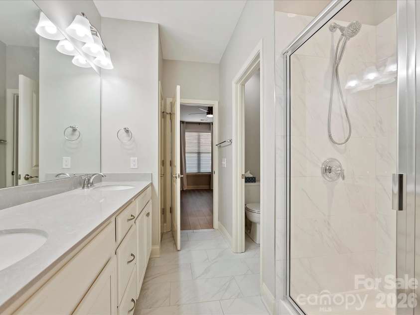 113 Park View Drive, Belmont, NC 28012.  MLS# CAR4352382, YatesRealty ID 2627. Primary Bath