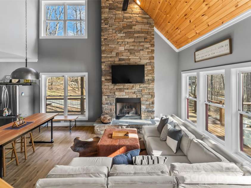 43 Clinchfield Gap Road, Marion, NC 28752.  MLS# CAR4338640, YatesRealty ID 2627. 