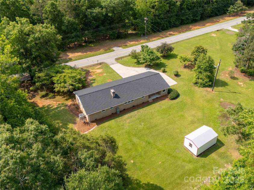 279 Bailey Road, Lancaster, SC 29720.  MLS# CAR4266475, YatesRealty ID 26272. 