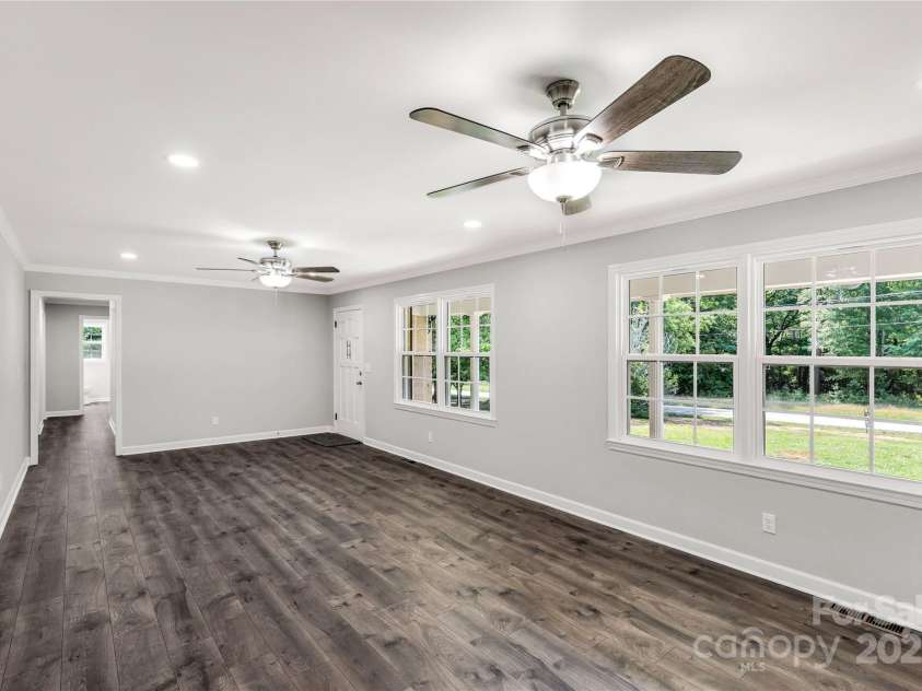 279 Bailey Road, Lancaster, SC 29720.  MLS# CAR4266475, YatesRealty ID 26272. 