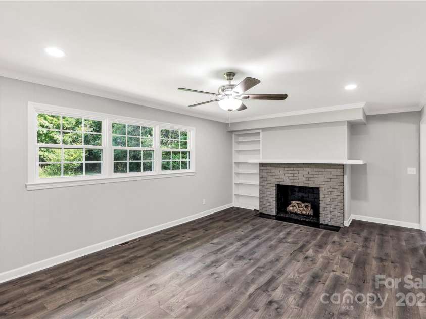 279 Bailey Road, Lancaster, SC 29720.  MLS# CAR4266475, YatesRealty ID 26272. 