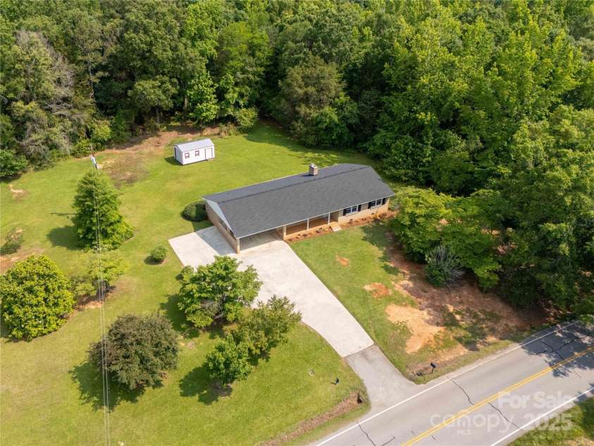 279 Bailey Road, Lancaster, SC 29720.  MLS# CAR4266475, YatesRealty ID 26272. 