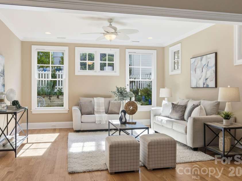 625 James Alexander Way, Davidson, NC 28036.  MLS# CAR4369988, YatesRealty ID 26272. 