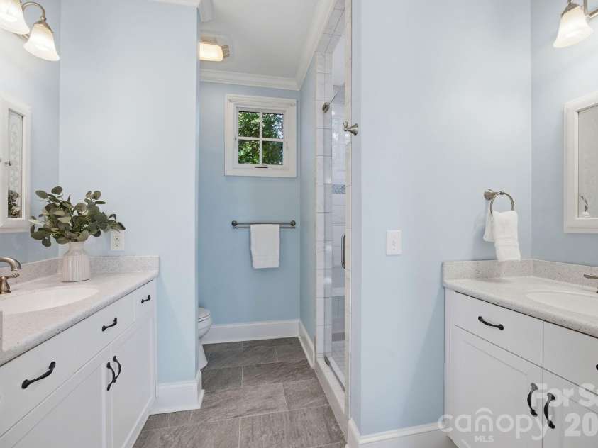 625 James Alexander Way, Davidson, NC 28036.  MLS# CAR4369988, YatesRealty ID 26272. 