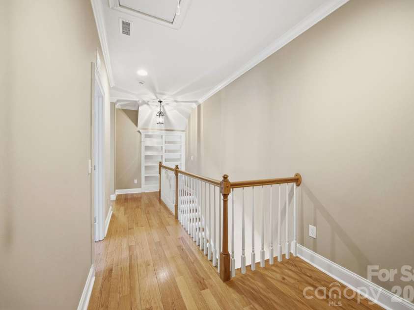 625 James Alexander Way, Davidson, NC 28036.  MLS# CAR4369988, YatesRealty ID 26272. 