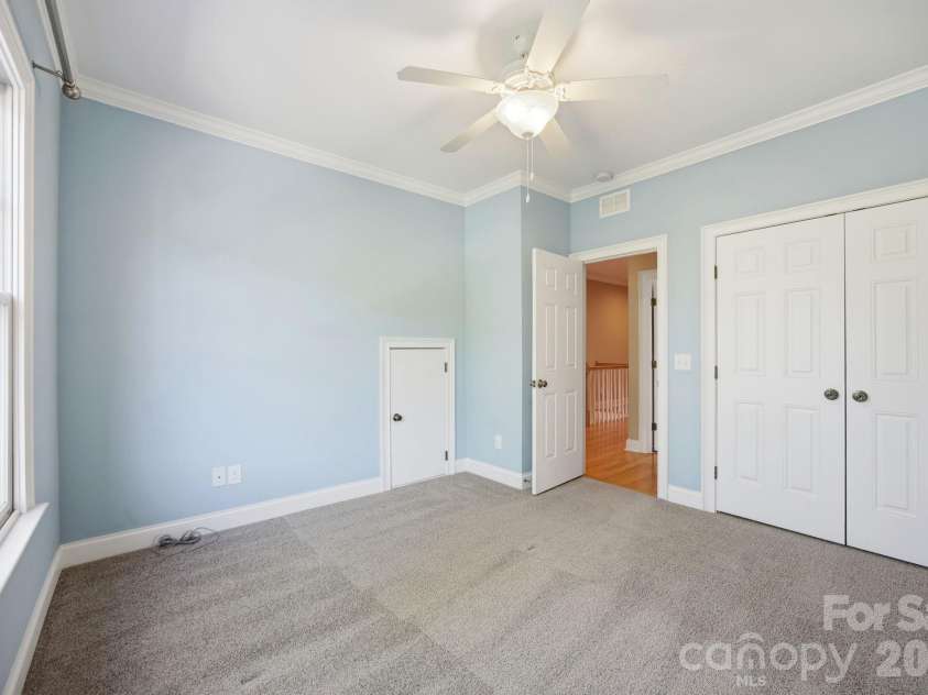 625 James Alexander Way, Davidson, NC 28036.  MLS# CAR4369988, YatesRealty ID 26272. 
