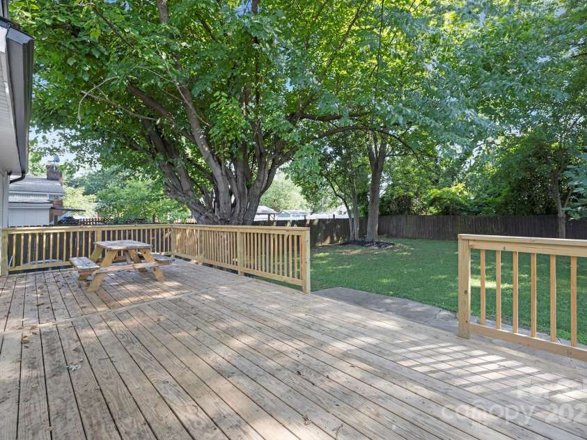 4838 Keats Avenue, Charlotte, NC 28212.  MLS# CAR4265813, YatesRealty ID 26273. 