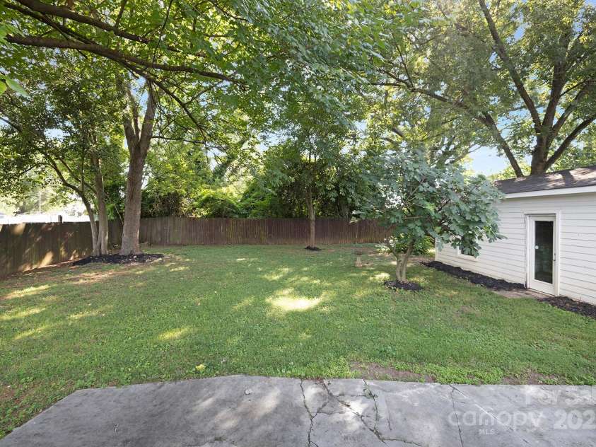 4838 Keats Avenue, Charlotte, NC 28212.  MLS# CAR4265813, YatesRealty ID 26273. 