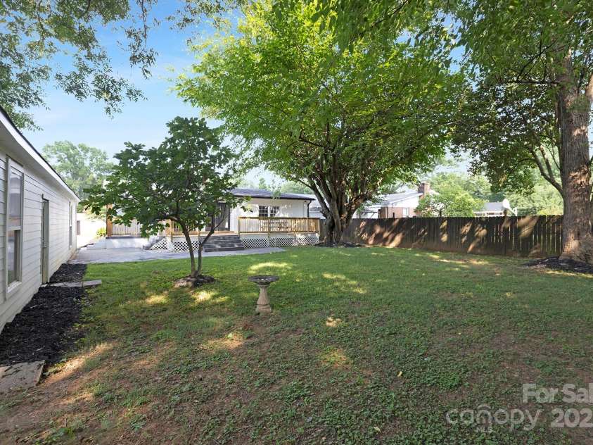 4838 Keats Avenue, Charlotte, NC 28212.  MLS# CAR4265813, YatesRealty ID 26273. 