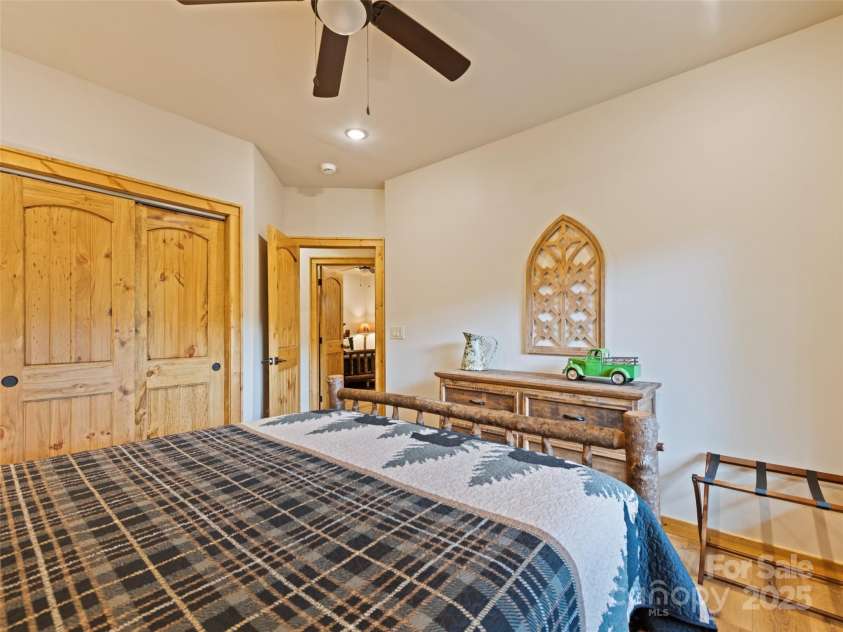 85 Iga Trail, Maggie Valley, NC 28751.  MLS# CAR4293610, YatesRealty ID 26274. 