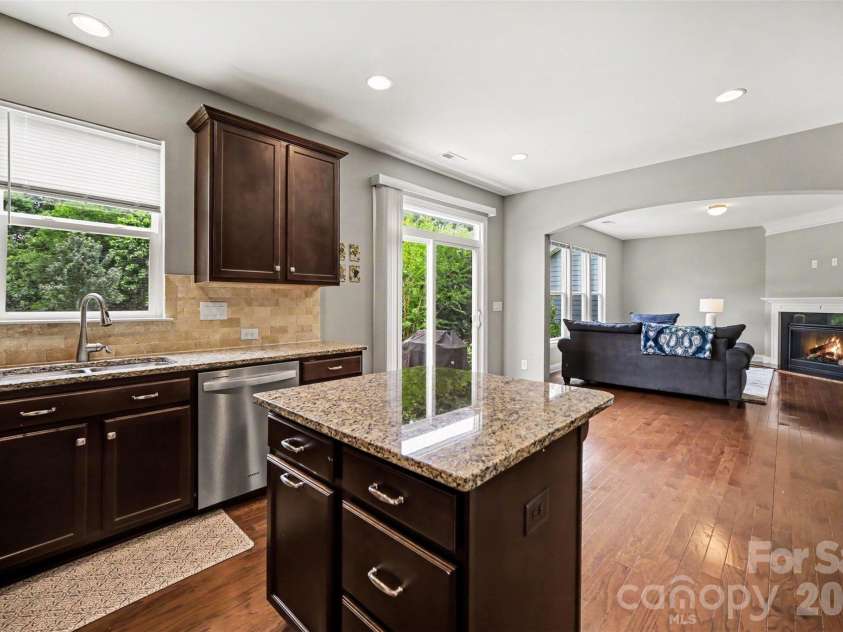 6003 Fallondale Road, Waxhaw, NC 28173.  MLS# CAR4402311, YatesRealty ID 26275. 