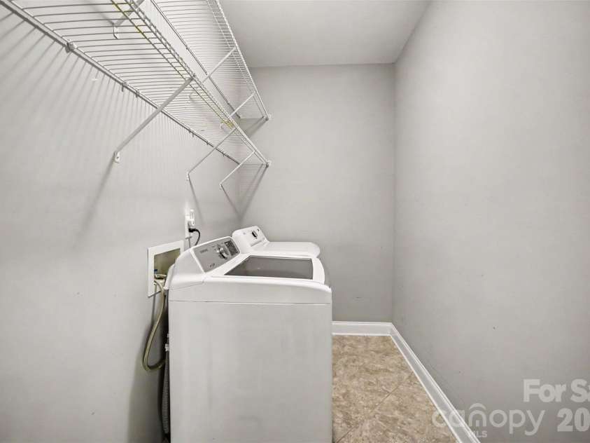 6003 Fallondale Road, Waxhaw, NC 28173.  MLS# CAR4402311, YatesRealty ID 26275. 