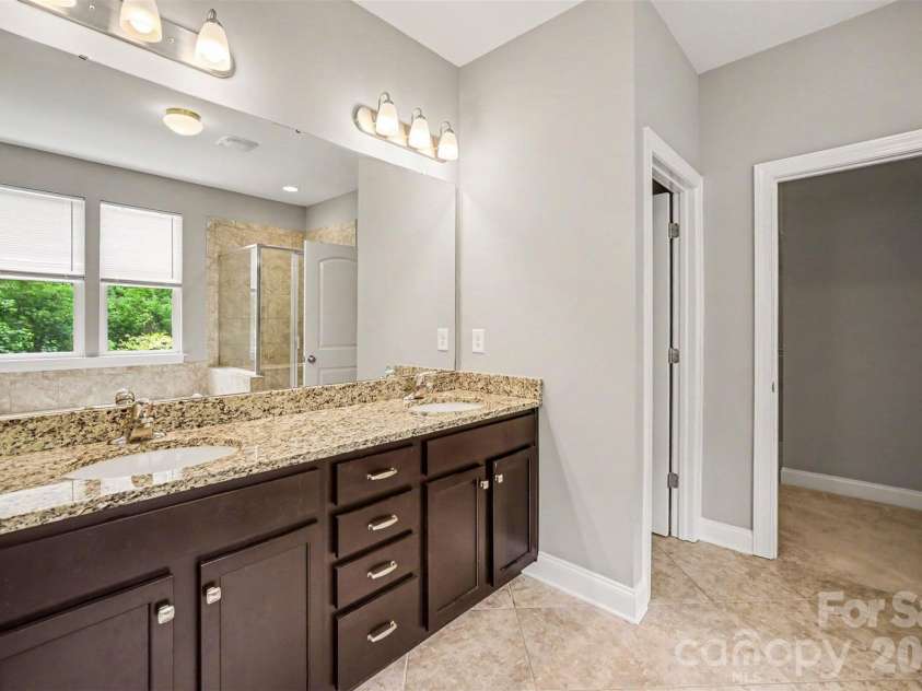 6003 Fallondale Road, Waxhaw, NC 28173.  MLS# CAR4402311, YatesRealty ID 26275. 